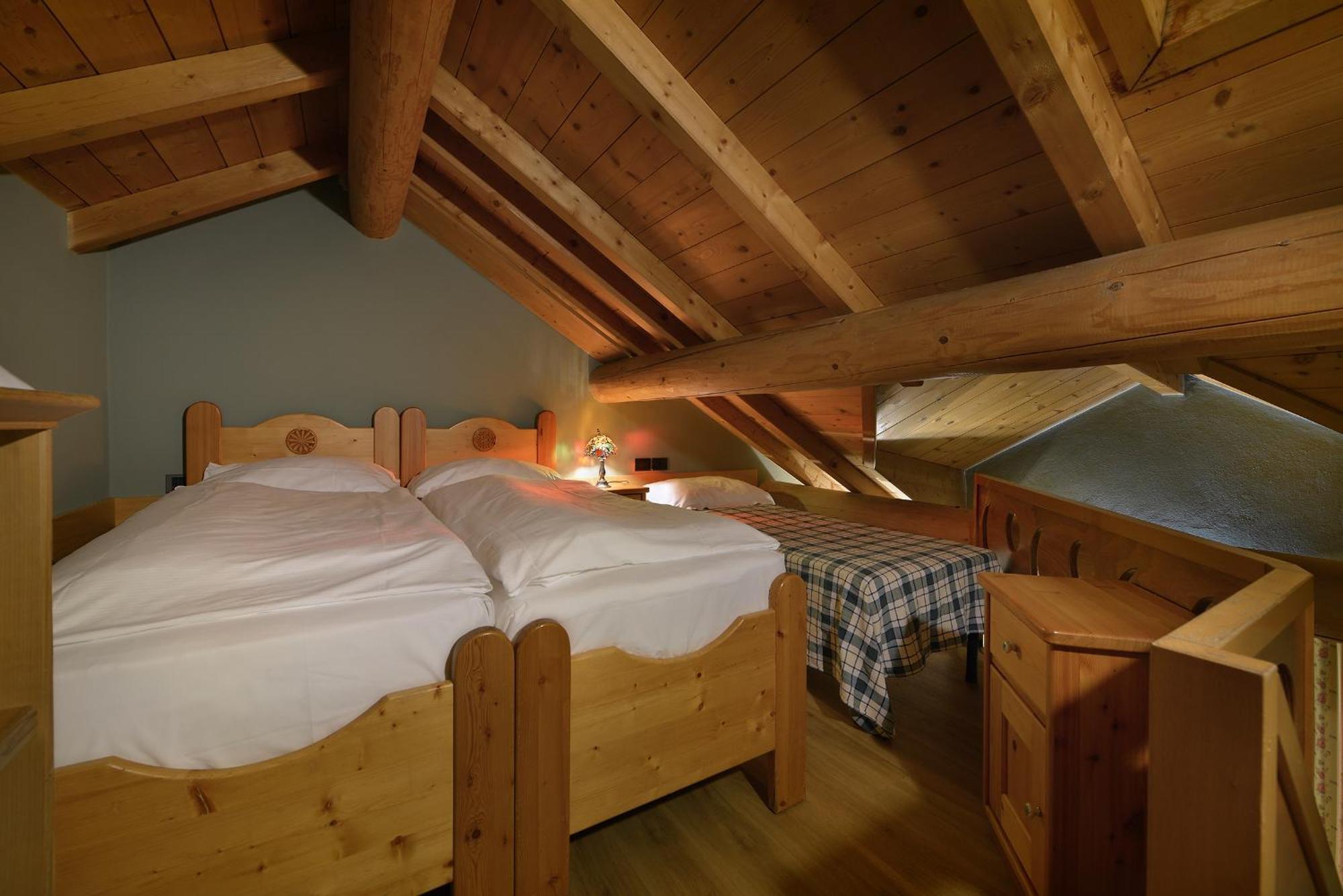 Cronox Mini Apartments Livigno Buitenkant foto